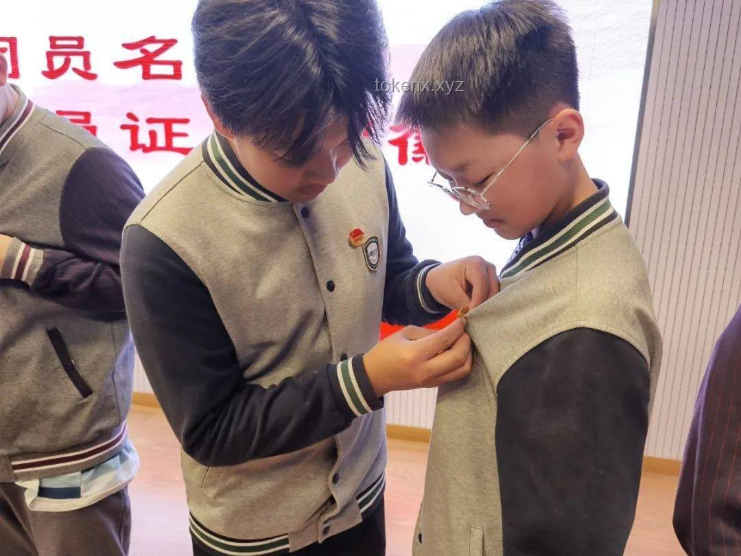 优酸乳×时代少年团 嚼柠檬主题曲中文版《Lemon》发布后的市场应对策略