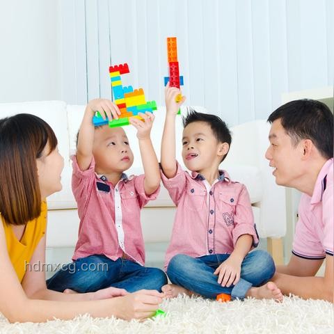 教师求建“投诉家长平台”案例研究：投诉杀伤力与教师评价体系问题