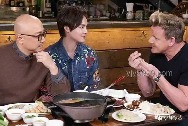 台网红馆长上海之行：美食三件套的投喂与两岸文化交流的深度剖析